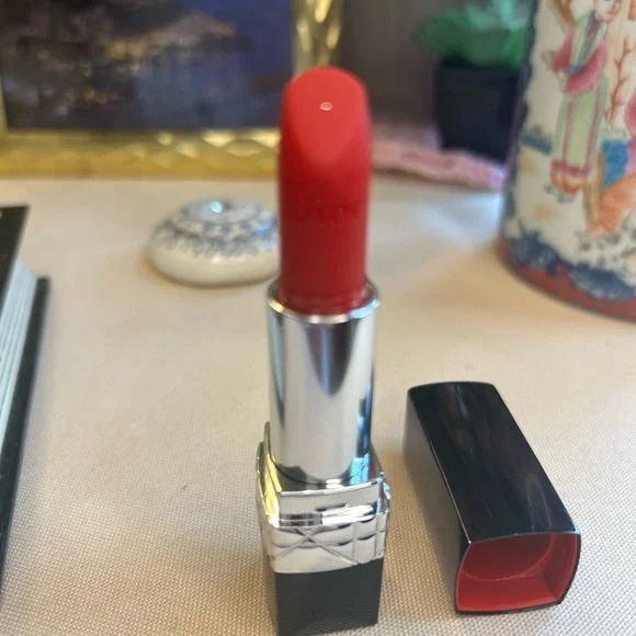 NWOT Dior Rouge Lipstick - Bold Red never used. - Picture 5 of 13